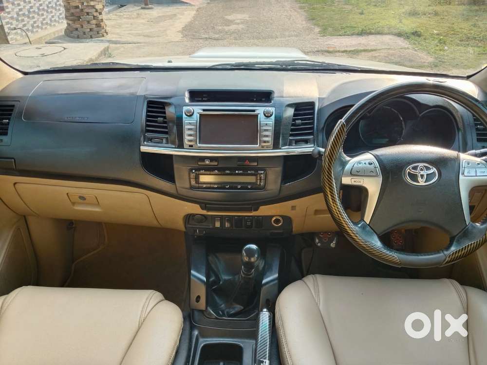 Toyota Fortuner 2011-2016 4x2 Manual, 2015, Diesel