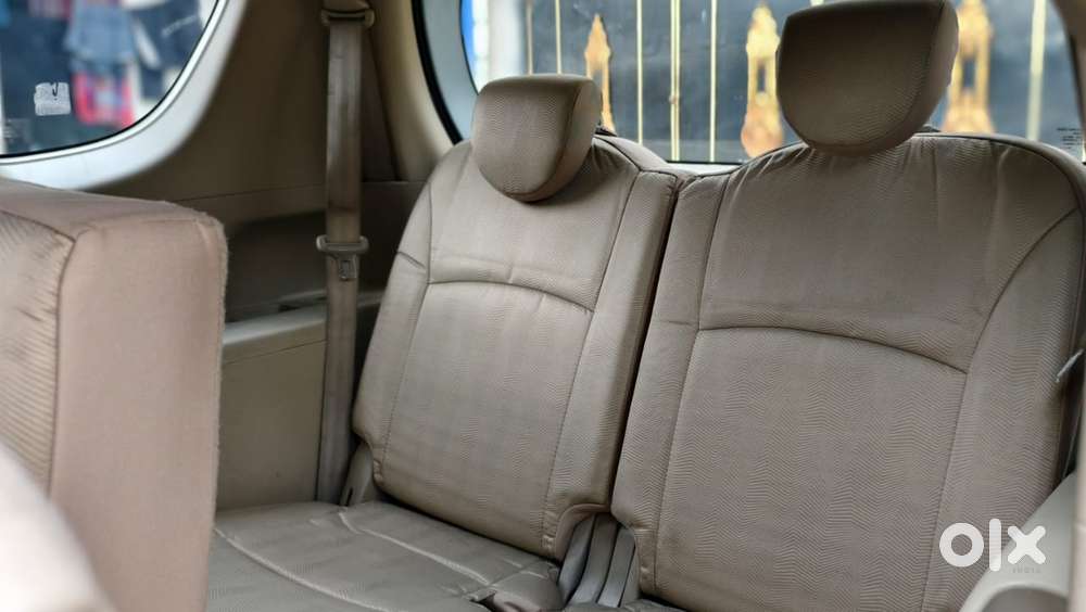 Maruti Suzuki Ertiga Vxi Abs Bs Iv, 2017, Petrol