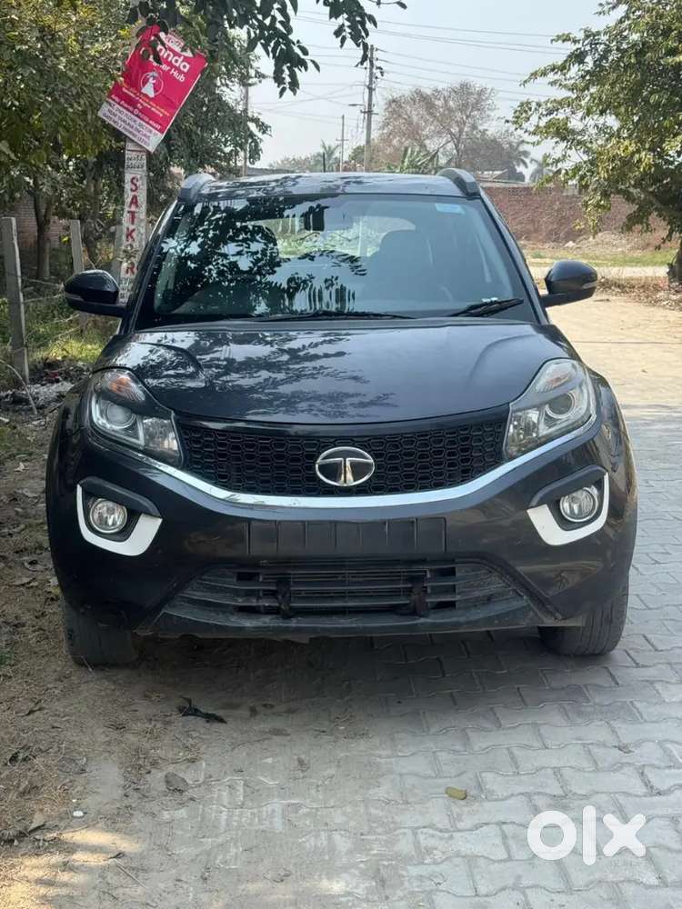 Tatanexon 2019 Xt Petrol Cng Pass 72000 Driven