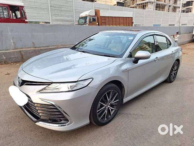 2022 Toyota Camry Hybrid