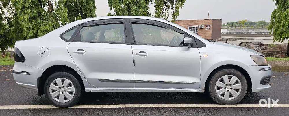 Volkswagen Vento 1.6 Petrol 2013