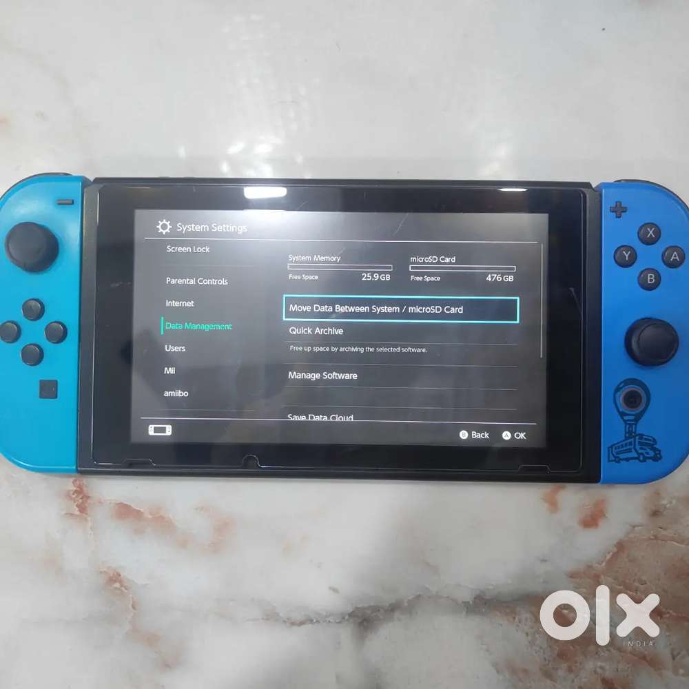 Nintendo switch v2 (500GB) SD card and free controller and PS4