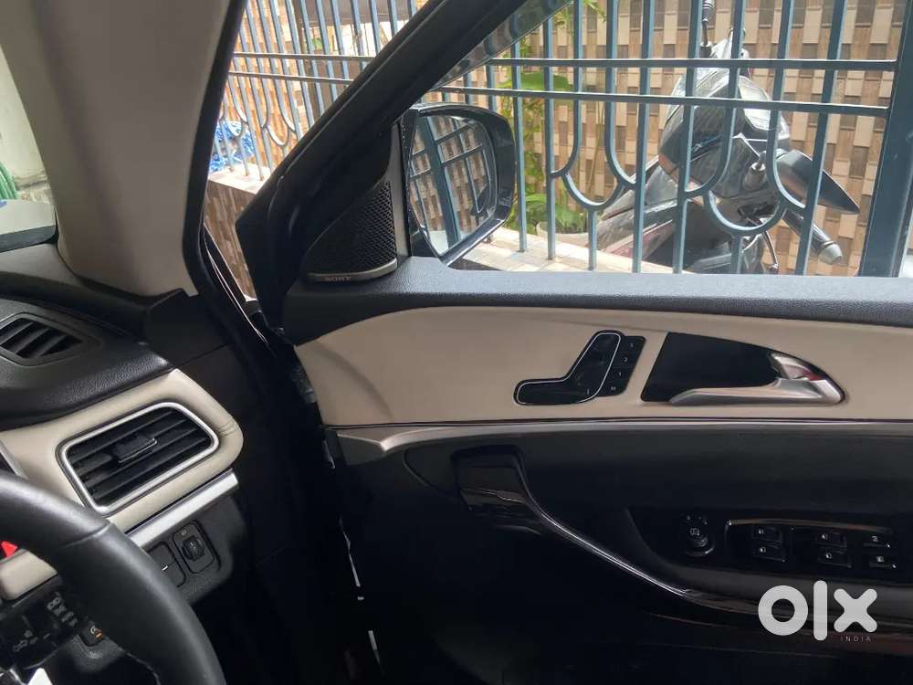 Mahindra Xuv 700 Ax7l Diesel