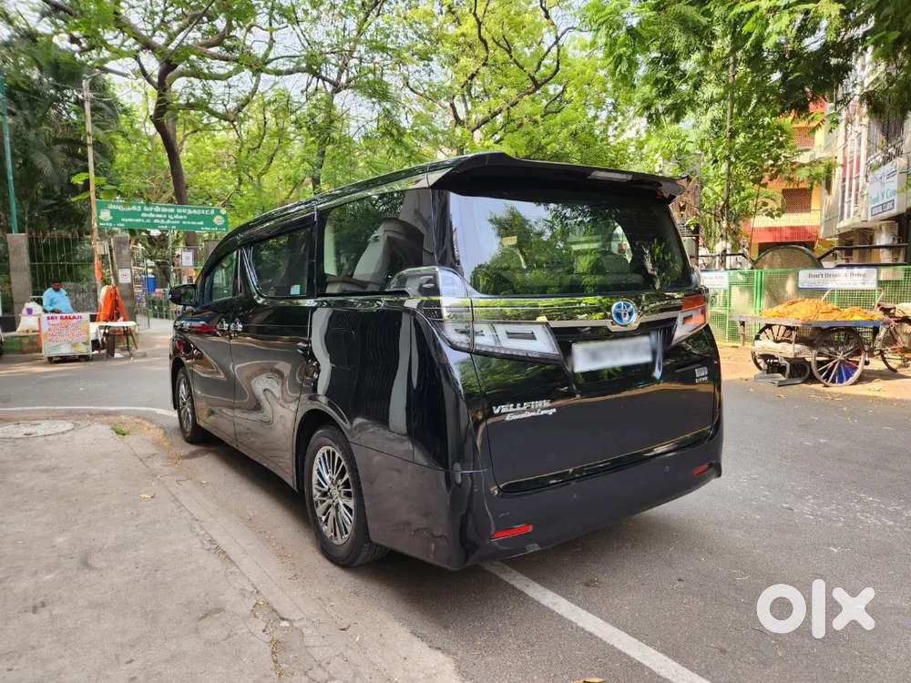 Toyota Vellfire 2.5 Executive Lounge, 2020, Petrol