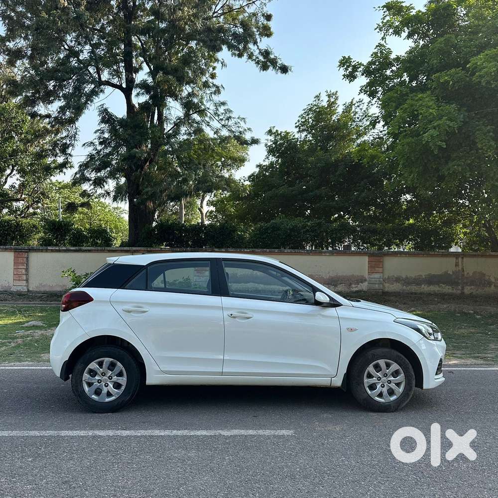Hyundai I20 Sportz 1.2 Bs-iv, 2018, Petrol