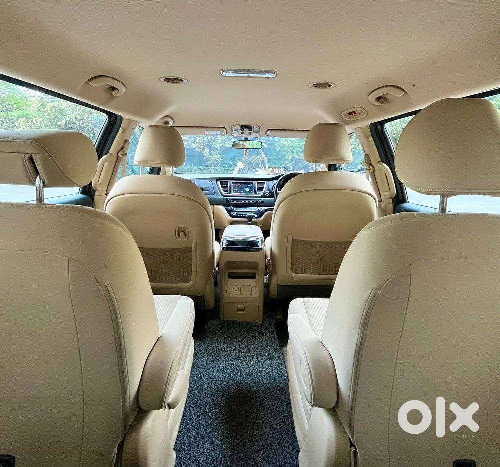 Kia Carnival Premium, 2020, Diesel