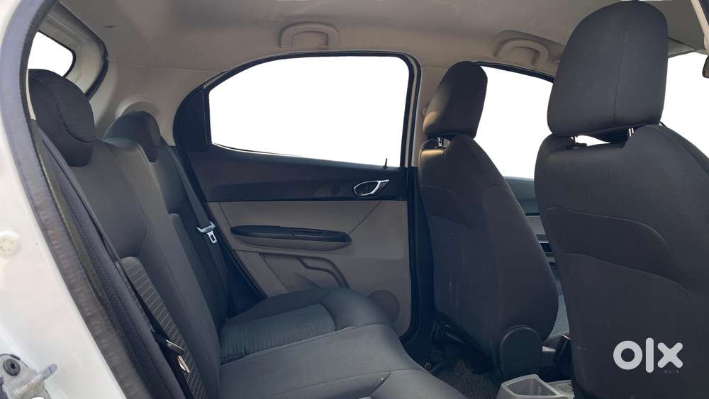 Tata Tiago 1.2 Revotron Xz, 2018, Petrol