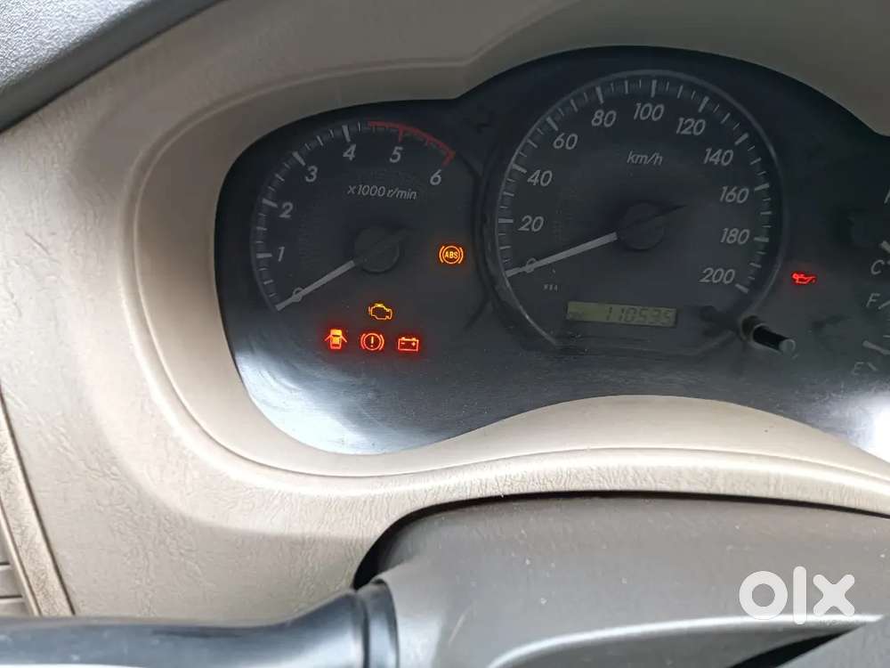 Toyota Innova 2013 Diesel Well Maintained