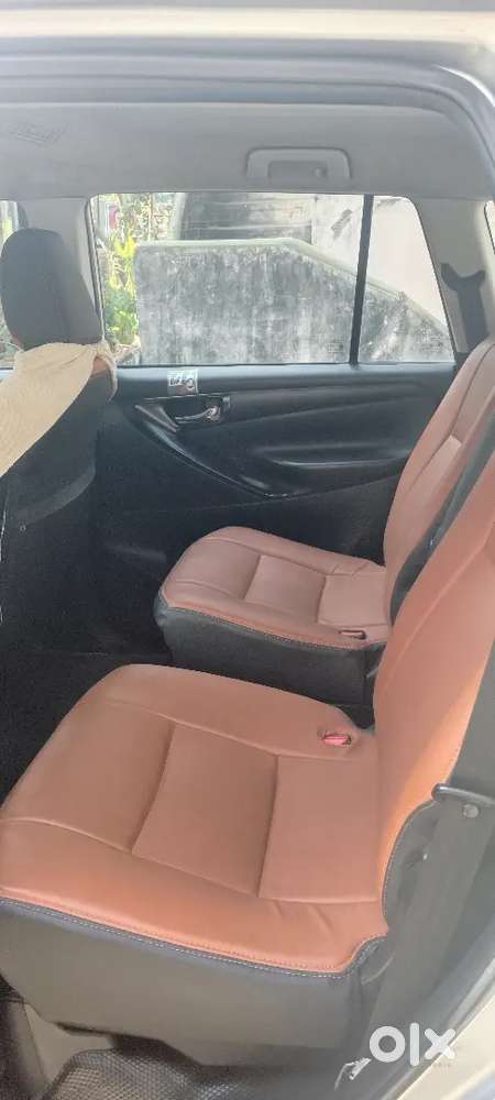 Toyota Innova Crysta 2018 Diesel 290000 Km Driven