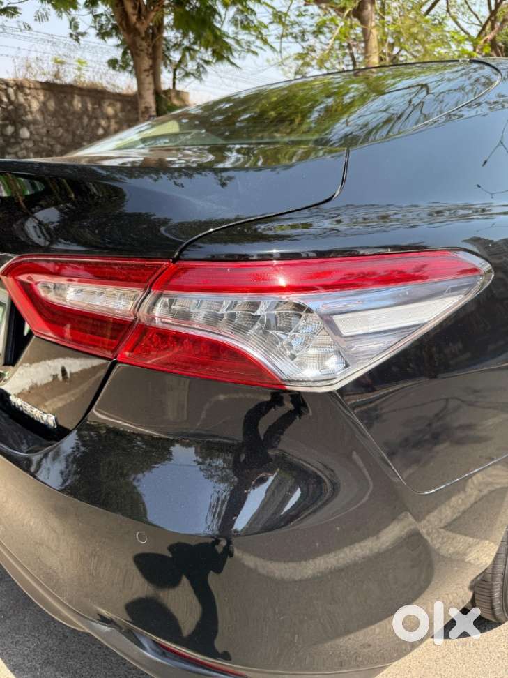 Toyota Camry 2.5 Hybrid, 2019, Petrol