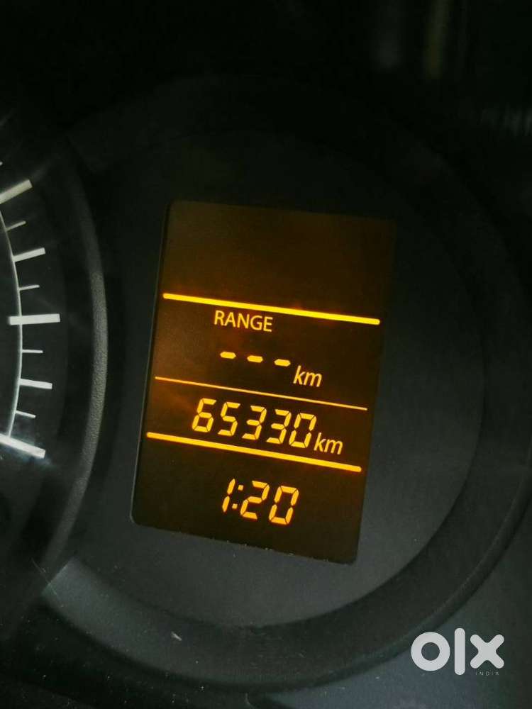 Maruti Suzuki Swift Lxi Optional-o, 2017, Petrol