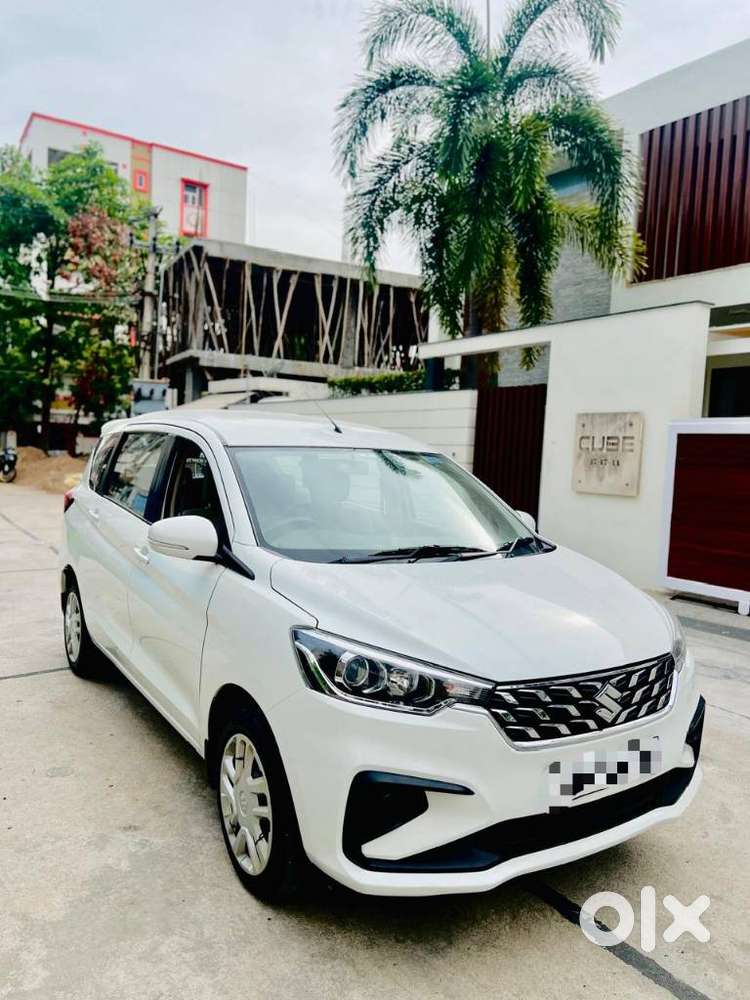 Maruti Suzuki Ertiga 1.5 Vxi, 2023, Petrol