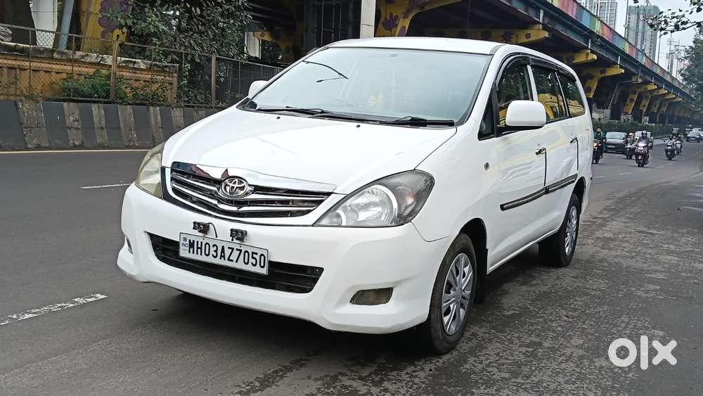 Toyota Innova 2.5 G (diesel) 8 Seater Bs Iv, 2011, Diesel