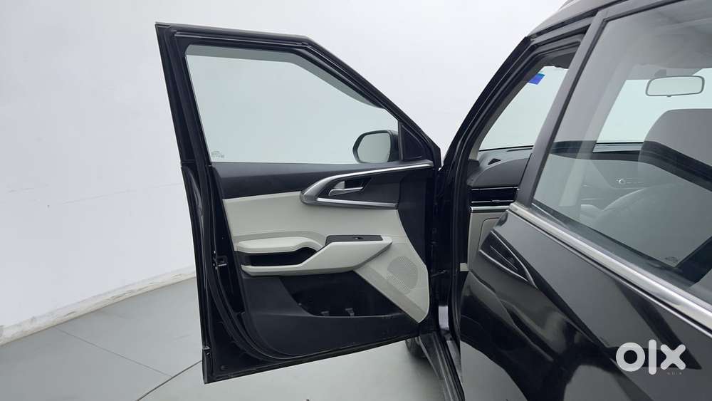 Kia Carens 1.4 Prestige Plus Turbo 7 Str, 2023, Petrol