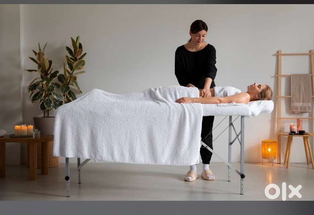 Spa therapist required (female only)