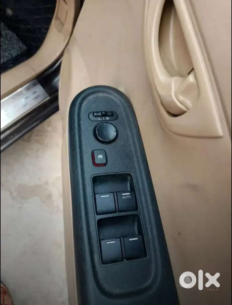 Honda Amaze 2016 Petrol Well Maintained