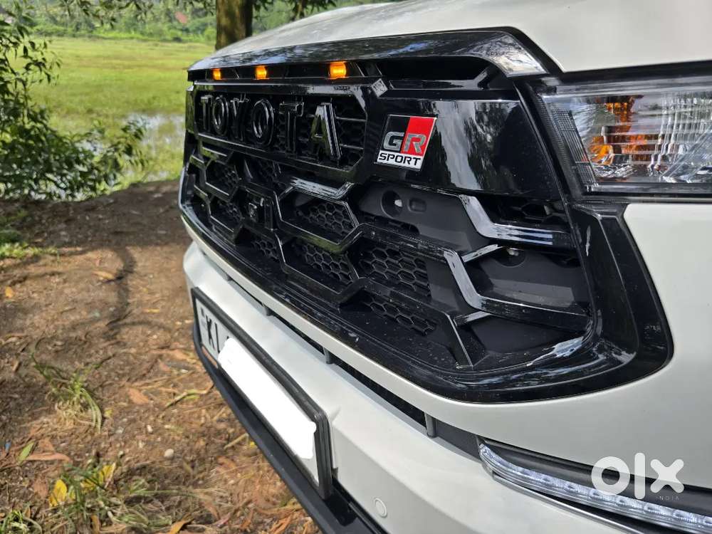 Toyota Innova Hycross 2025 Petrol 15000 Km Driven