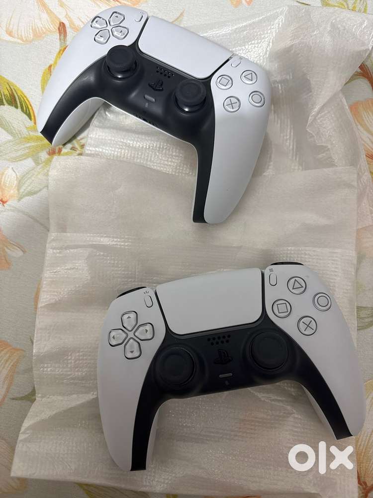 PS 5 disc edition with 2 controller