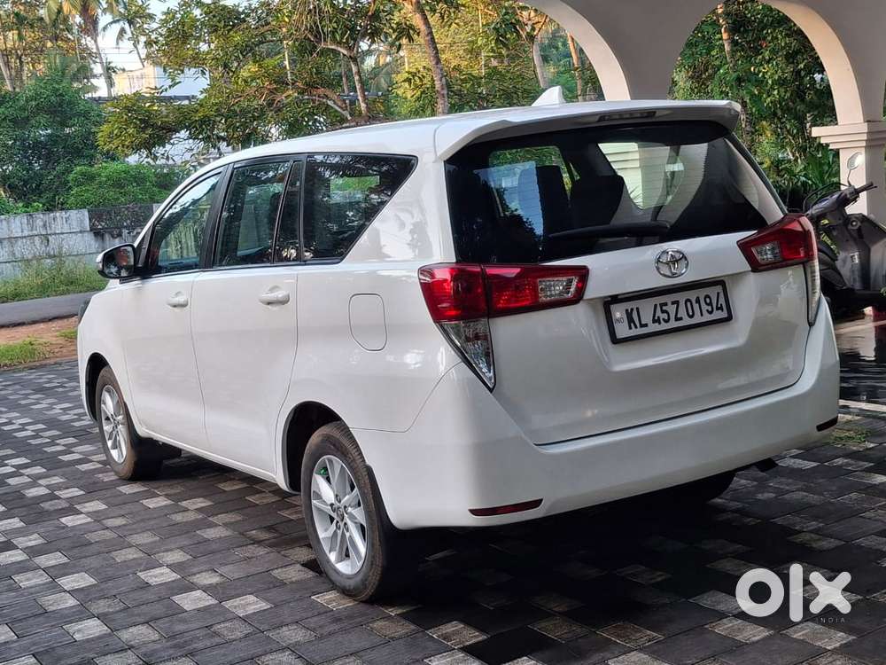 Toyota Innova Crysta 2.4 G Mt, 2017, Diesel