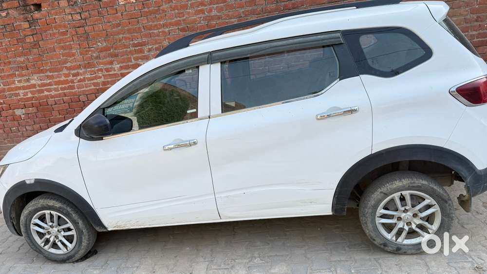 Renault Triber 2022 Petrol Well Maintained