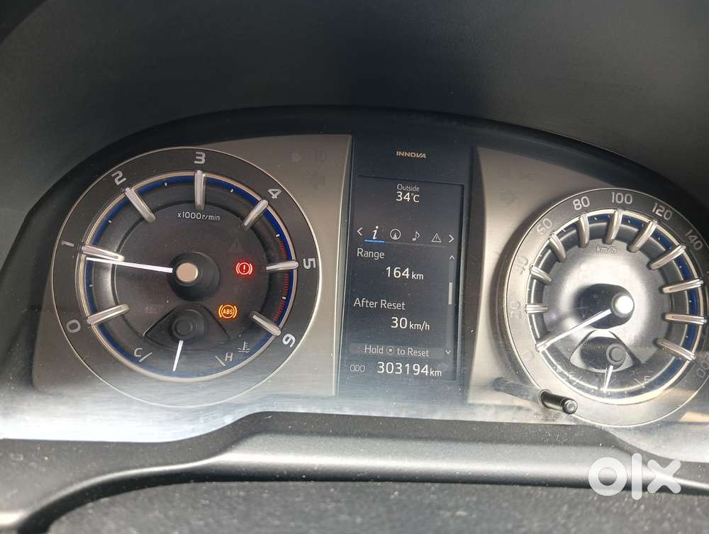 Toyota Innova Crysta 2.4 Vx Mt 8s, 2018, Diesel
