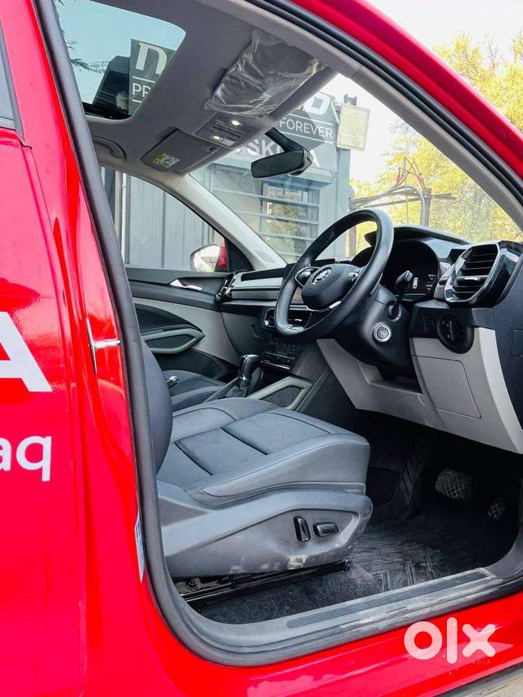 Skoda Kylaq Prestige, 2025, Petrol