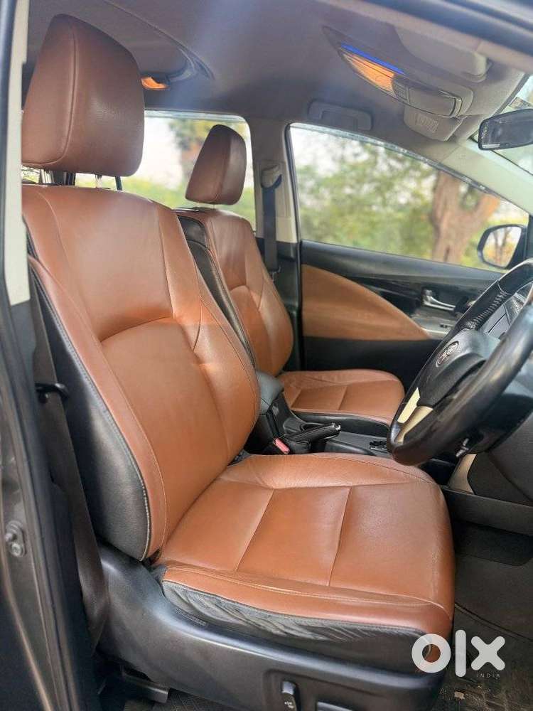 Toyota Innova Crysta 2.8 Z, 2016, Diesel