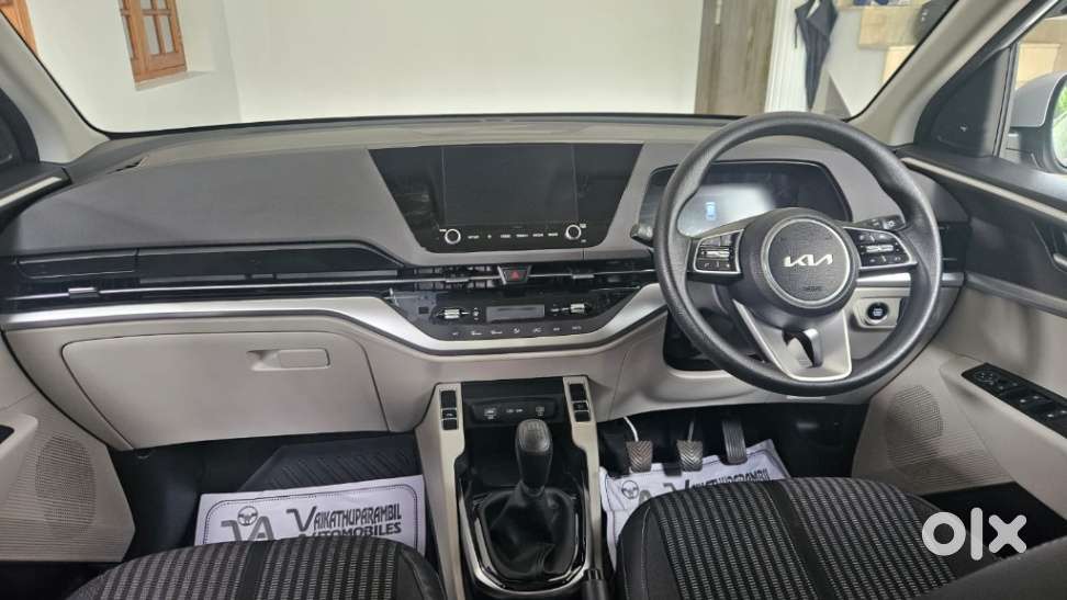 Kia Carens 1.4 Prestige Plus Turbo 7 Str, 2022, Petrol