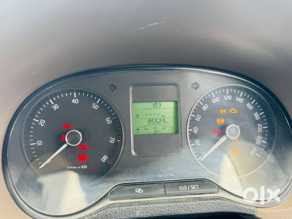 Skoda Rapid 1.6 Elegance Manual 2014