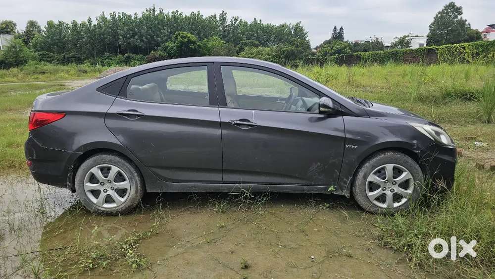 Hyundai Verna 2013 Petrol 95000 Km Driven