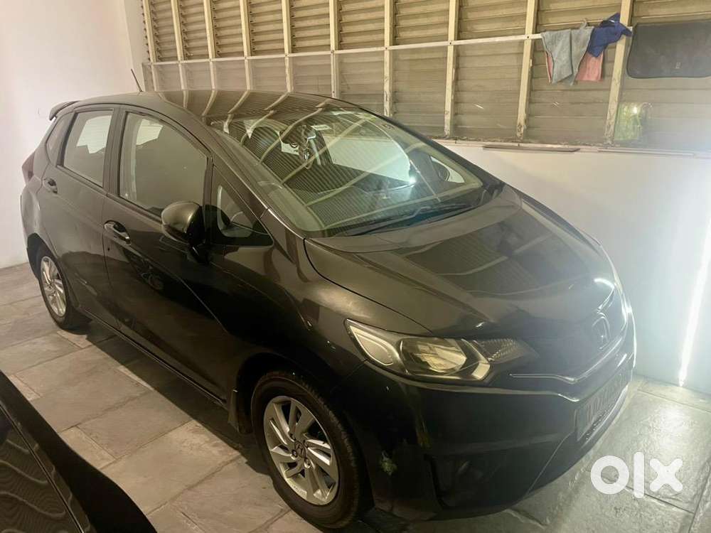 Honda Jazz 2016 Diesel Well Maintained
