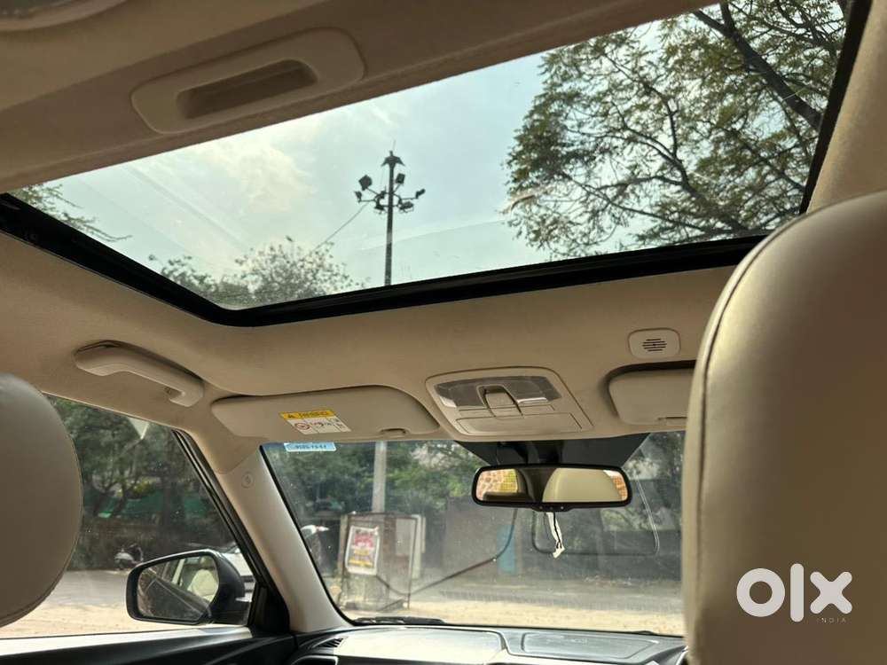 Mahindra Xuv300 W8 (o) 1.5 Diesel Amt, 2020, Diesel