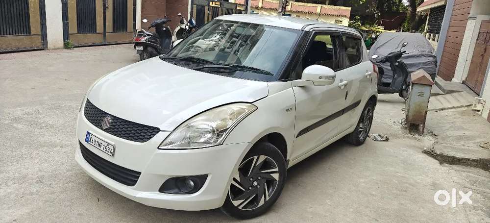 Maruti Suzuki Swift Petrol Manual 2014