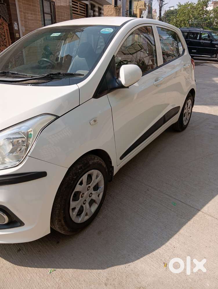 Hyundai Grand I10 Magna At, 2016, Petrol