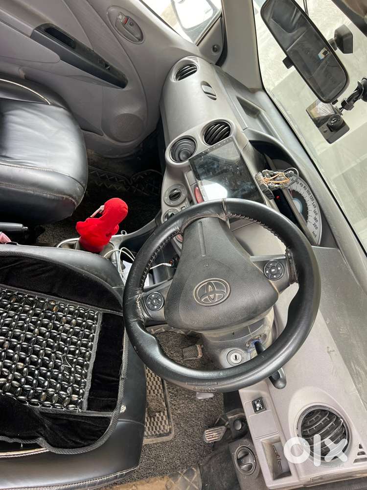 Toyota Etios Liva Petrol 2011