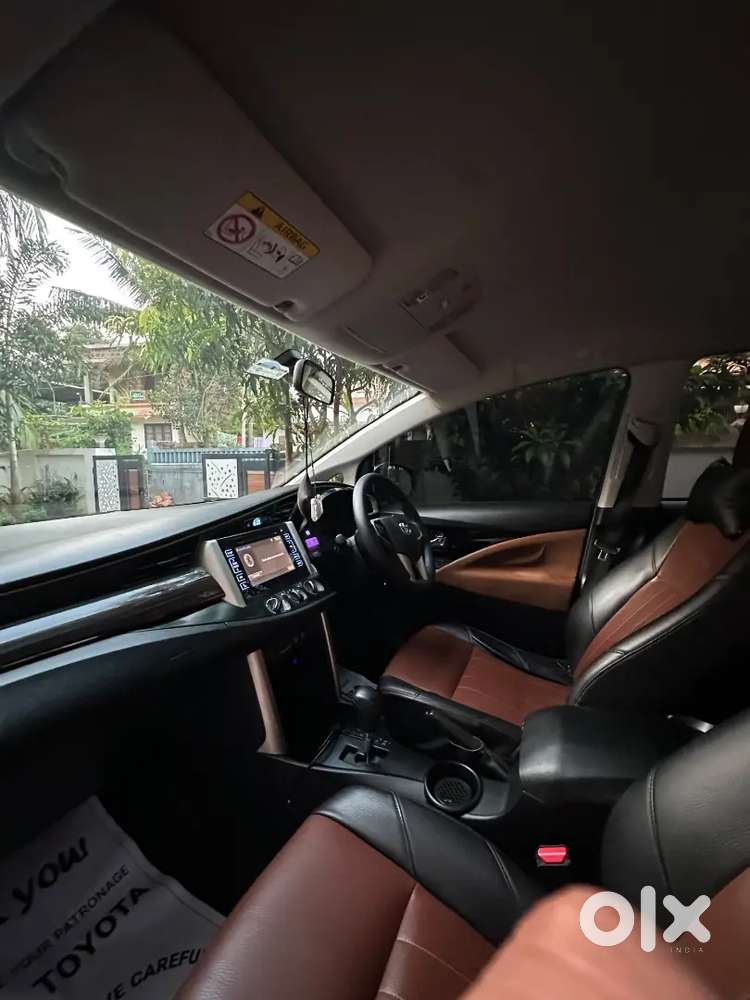 Toyota Innova Crysta 2.8g Automatic 2018