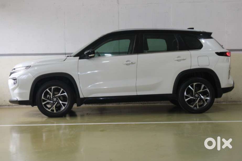 Toyota Urban Cruiser Hyryder 1.5 V Hybrid, 2023, Petrol