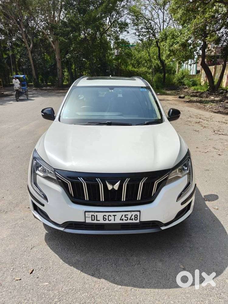 Mahindra Xuv700 2.0 Ax 5 Petrol Mt Str, 2023, Petrol