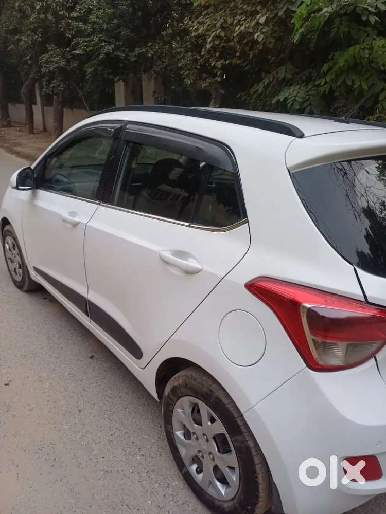 Hyundai Grand I10 Sportz 2016 Diesel Manual