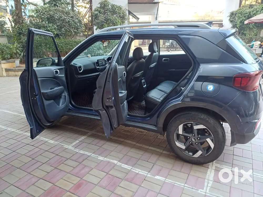 Hyundai Venue 2021 Petrol 41000 Km Driven