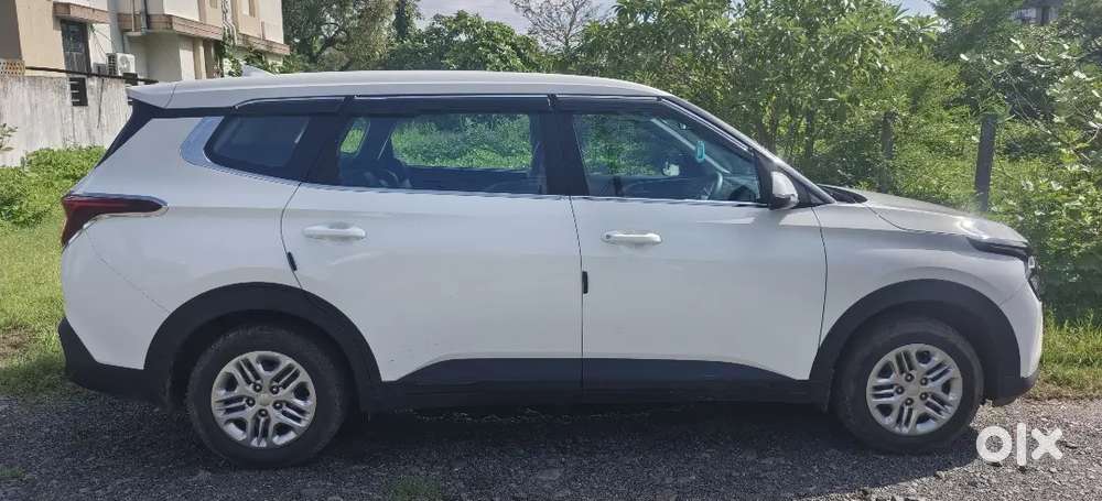 Kia Carens Premium 7 Manual 2026