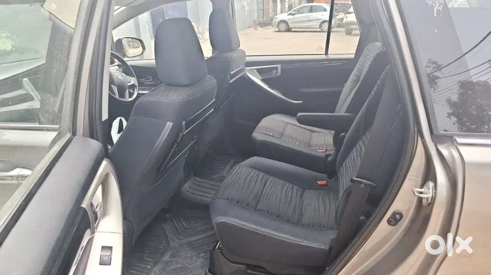 Toyota Innova Crysta Vx Mt 2018