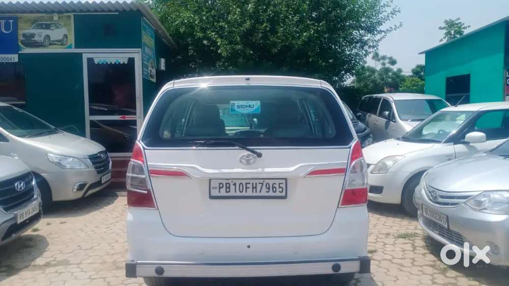 Toyota Innova 2.5 2015