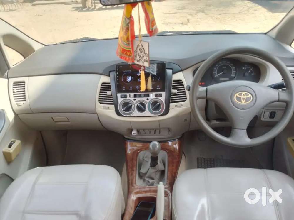 Toyota Innova 2010 Diesel 108000 Km Driven