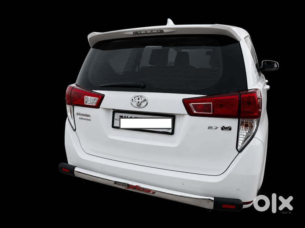 Toyota Innova Crysta 2.7 V, 2022, Petrol
