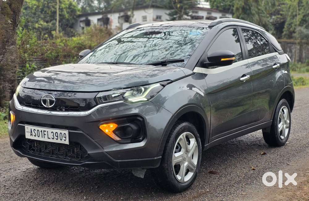 Tata Nexon 2023 Petrol 65000 Km Driven
