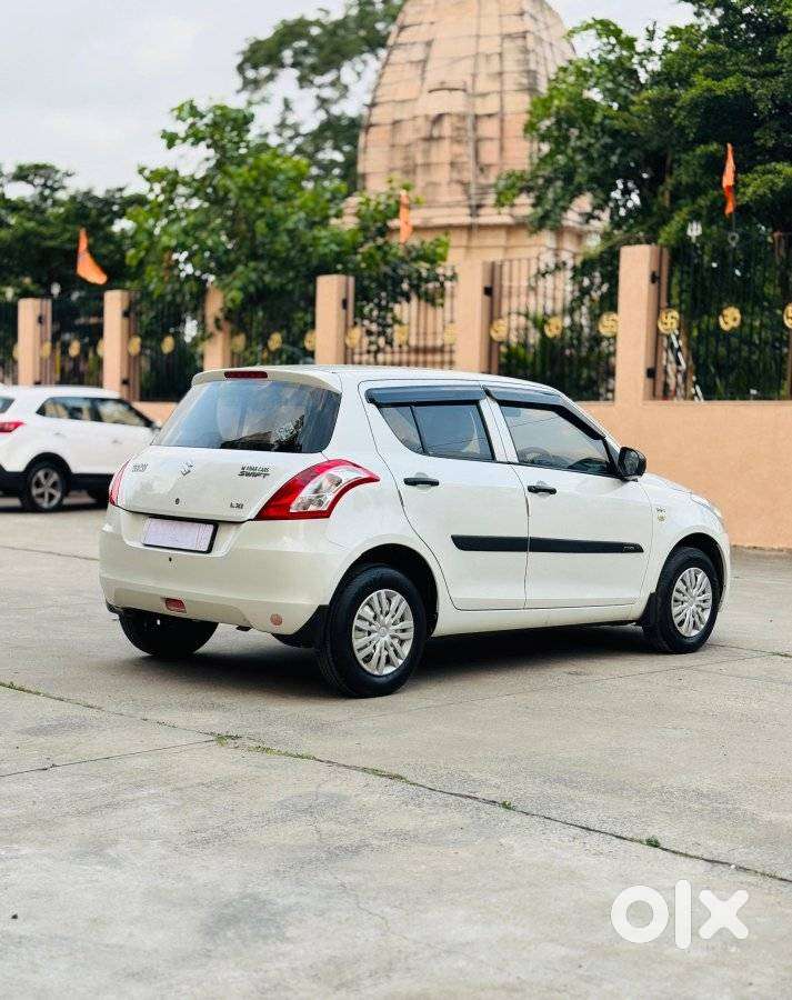 Maruti Suzuki Swift Lxi Option, 2013, Cng & Hybrids