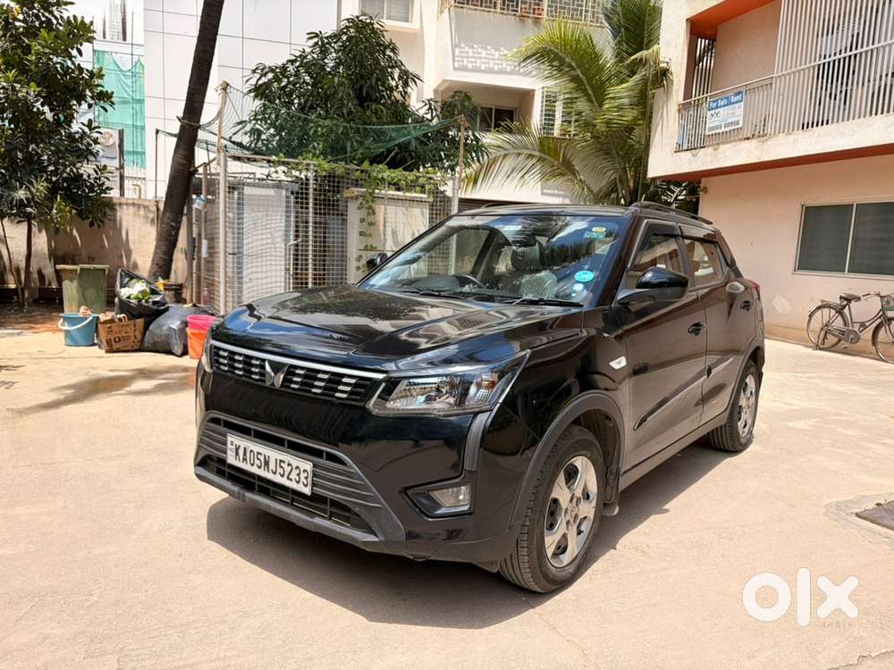 Mahindra Xuv300 2023 Petrol 12000 Km Driven