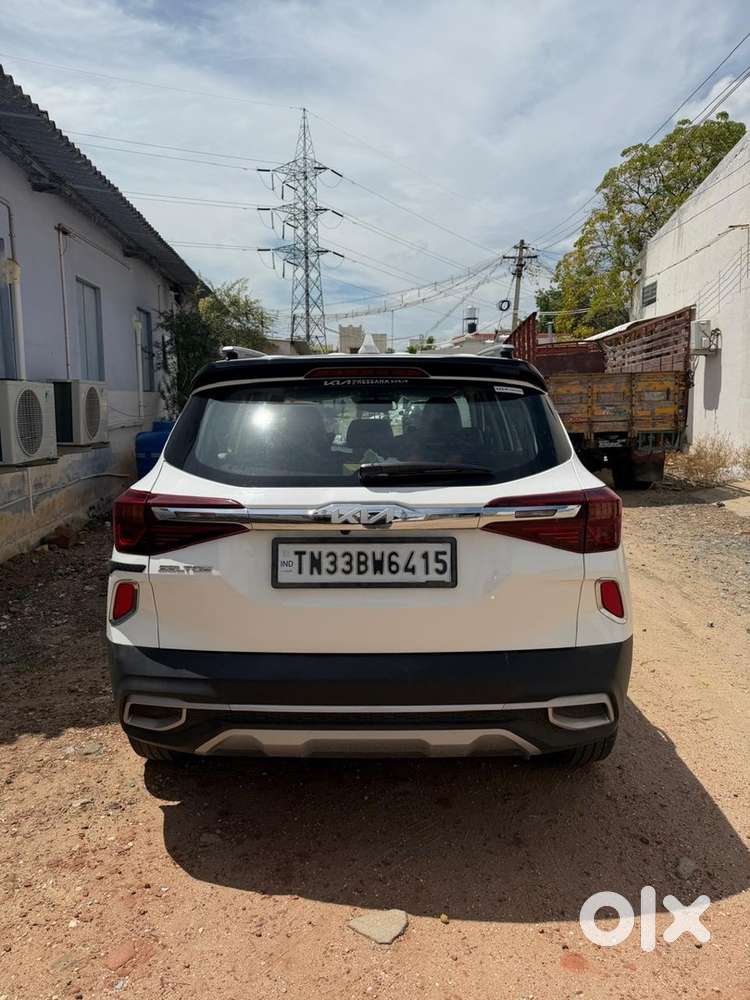 Kia Seltos 2052 Petrol At