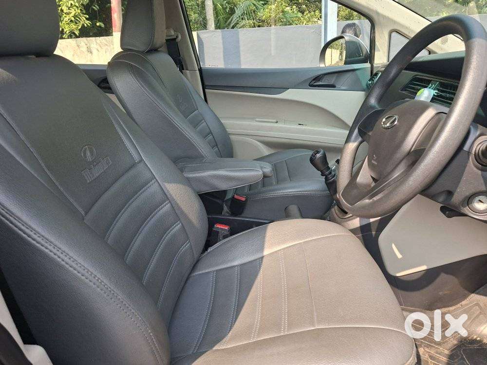 Mahindra Marazzo M2 8str, 2020, Petrol